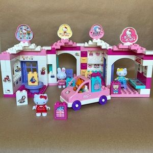 Hello Kitty Shopping Center Play Set
